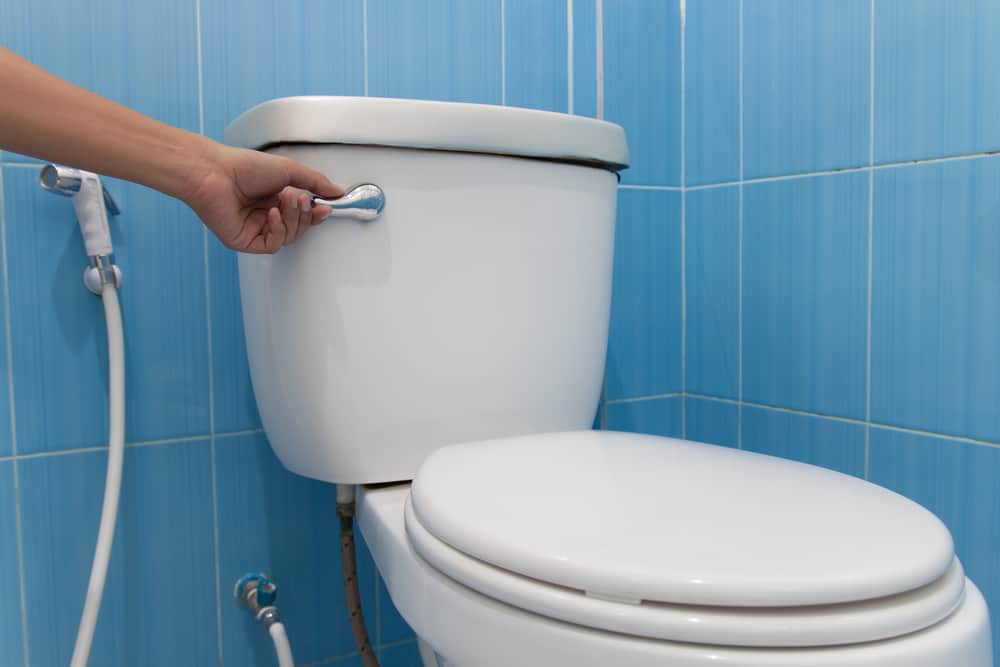 COVID-19 Bisa Menular Lewat Toilet Umum, Ini Cara Menghindarinya