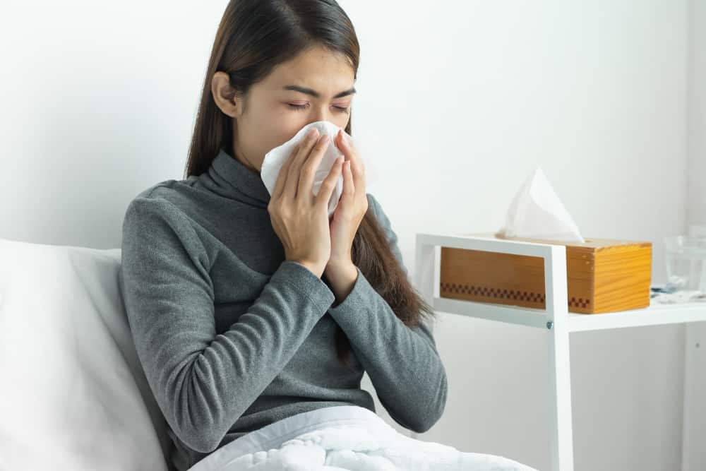 5 Penyakit Musiman yang Mengganggu Tenggorokan