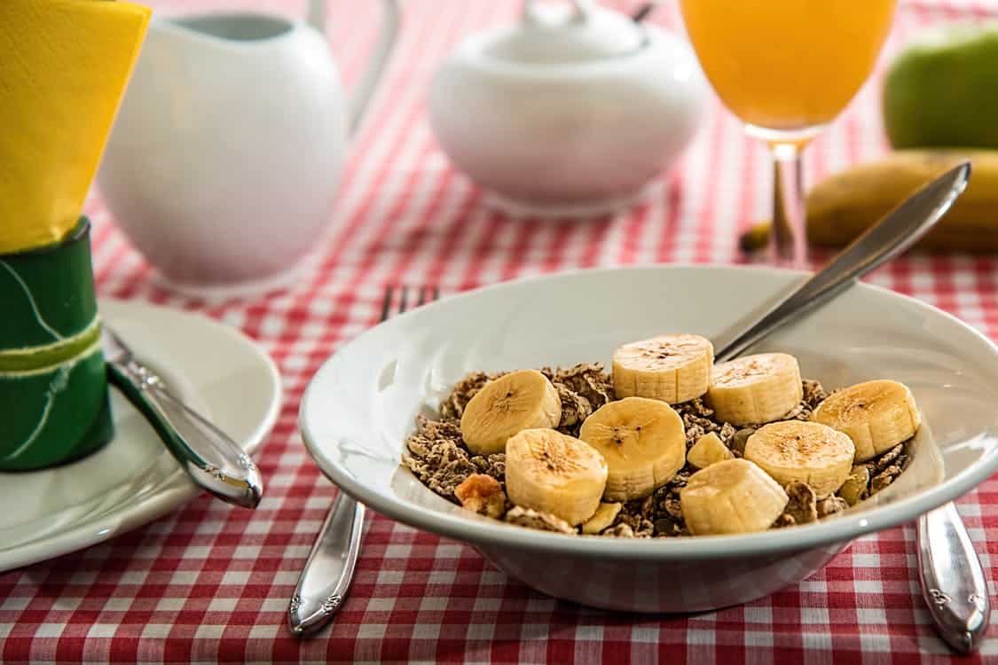 Apa Benar Pasien Diabetes Tidak Boleh Makan Pisang?