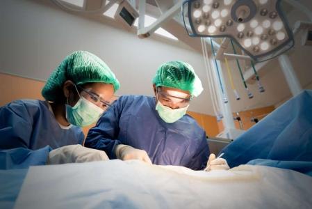 7 Jenis Operasi Ambeien untuk Gejala yang Makin Parah