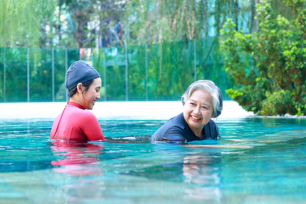 Is swimming and exercising in water good for people with arthritis?