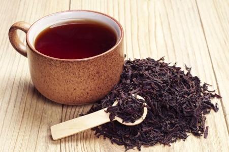 9 Manfaat Teh Hitam untuk Kesehatan (Beserta Efek Sampingnya)