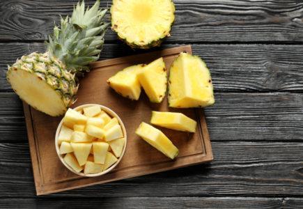 punya-maag-makan-nanas