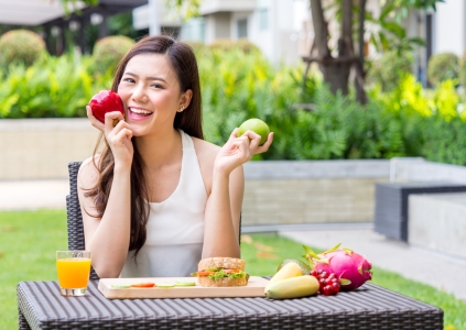 10 Macam Buah dan Bahan Alami untuk Mencerahkan Kulit