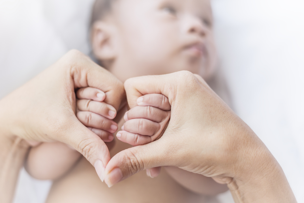 Berbagai Cara Mengobati Penyakit Jantung Bawaan pada Bayi
