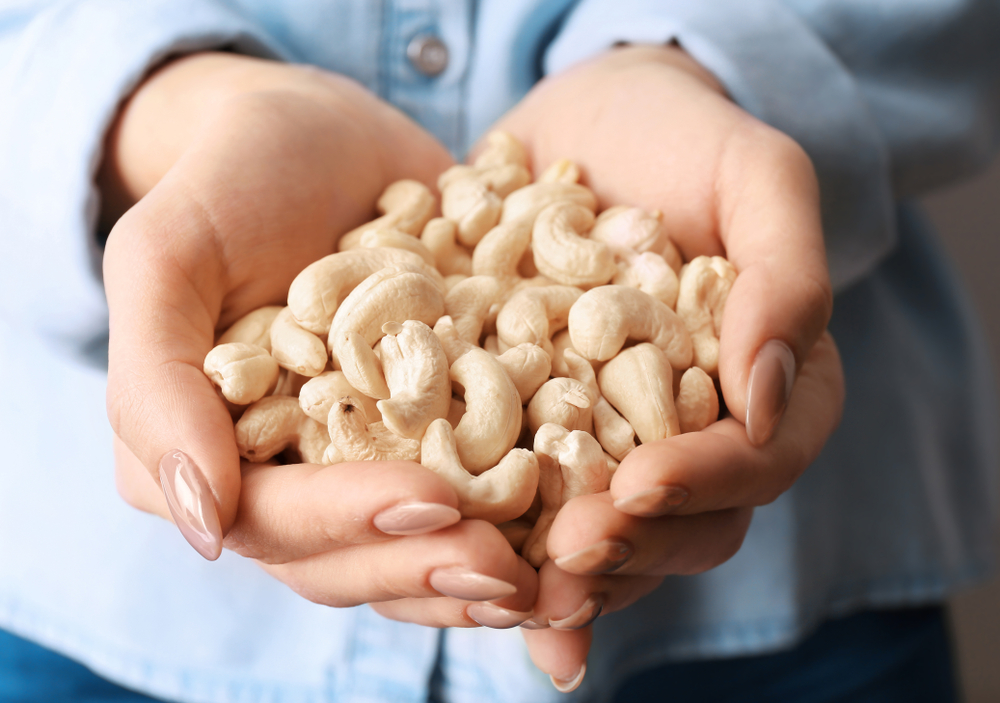 5 Manfaat Kacang Mete untuk Ibu Hamil Sekaligus Resepnya!