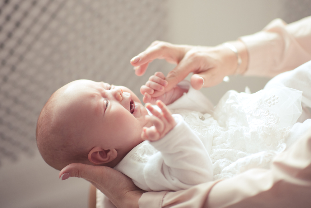 Bayi Menangis Saat Tidur, Ini Penyebab dan Cara Menenangkannya