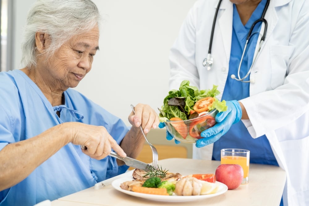 10 Cara Kembalikan Selera Makan Saat Sakit agar Cepat Sembuh