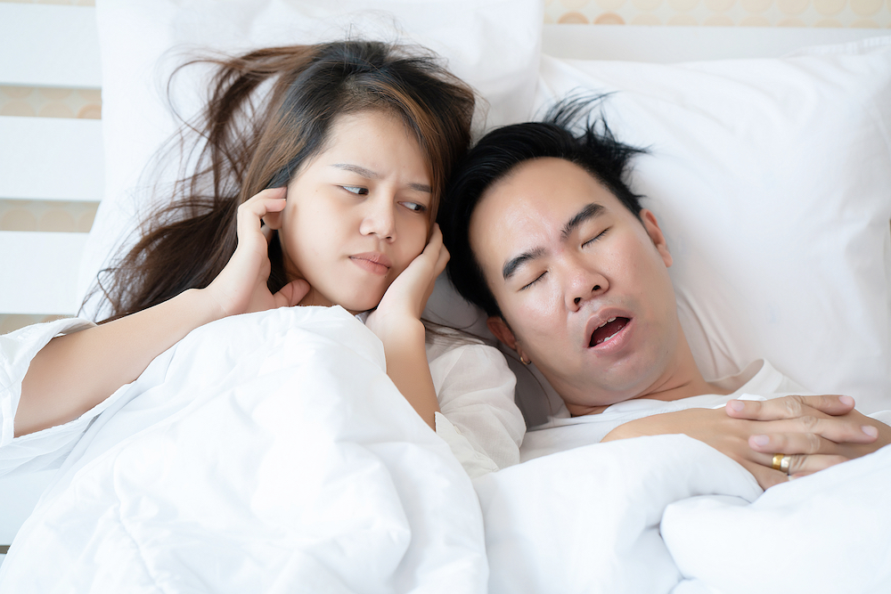 7 Penyebab Mendengkur, Tanda Gangguan Tidur Serius? - Hello Sehat