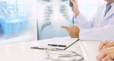 dokter menjelaskan kondisi paru-paru
