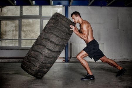 7 Manfaat Latihan CrossFit untuk Kesehatan dan Risikonya