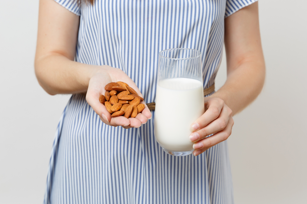 10 Manfaat Susu Almond Untuk Ibu Hamil Hello Sehat