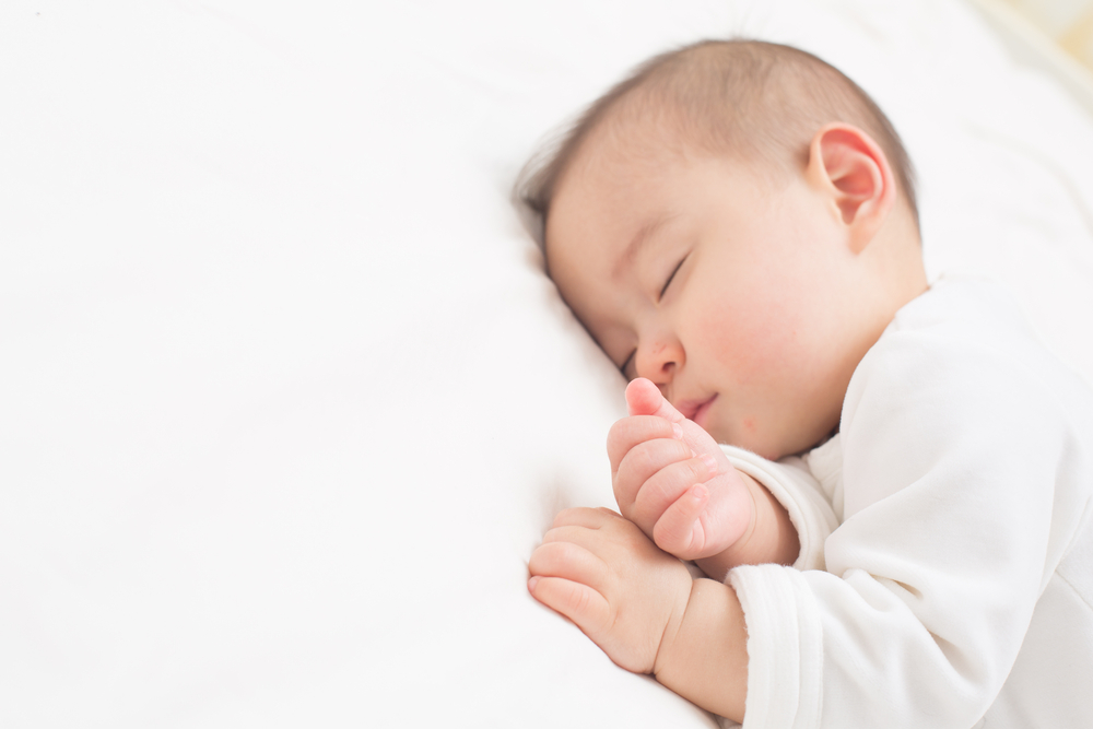 Amankah Bila Bayi Tidur dengan Posisi Miring?