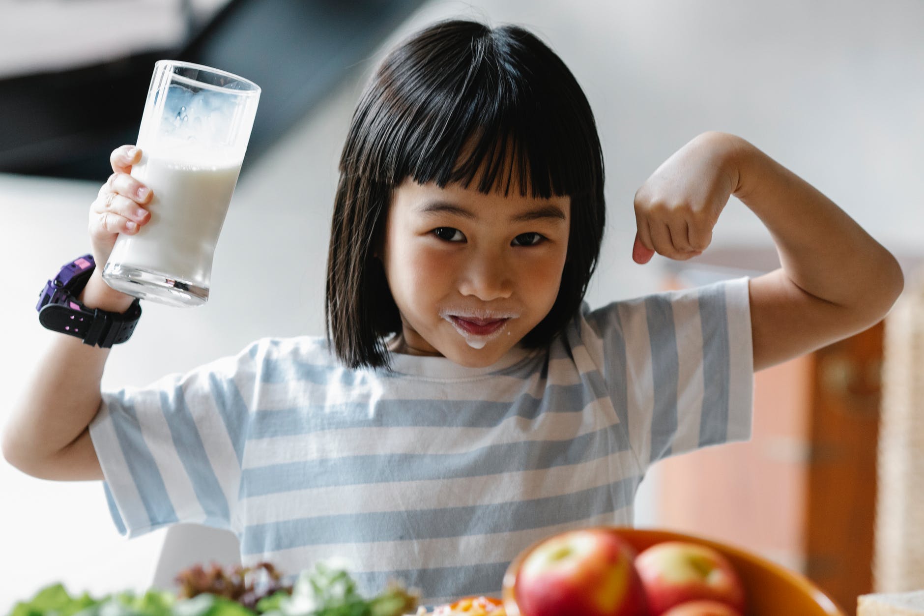 8 Rekomendasi Susu UHT Terbaik untuk Keluarga