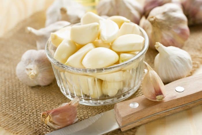 bawang putih sebagai obat tradisional jamur mulut