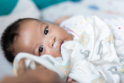 bayi muntah setelah makan