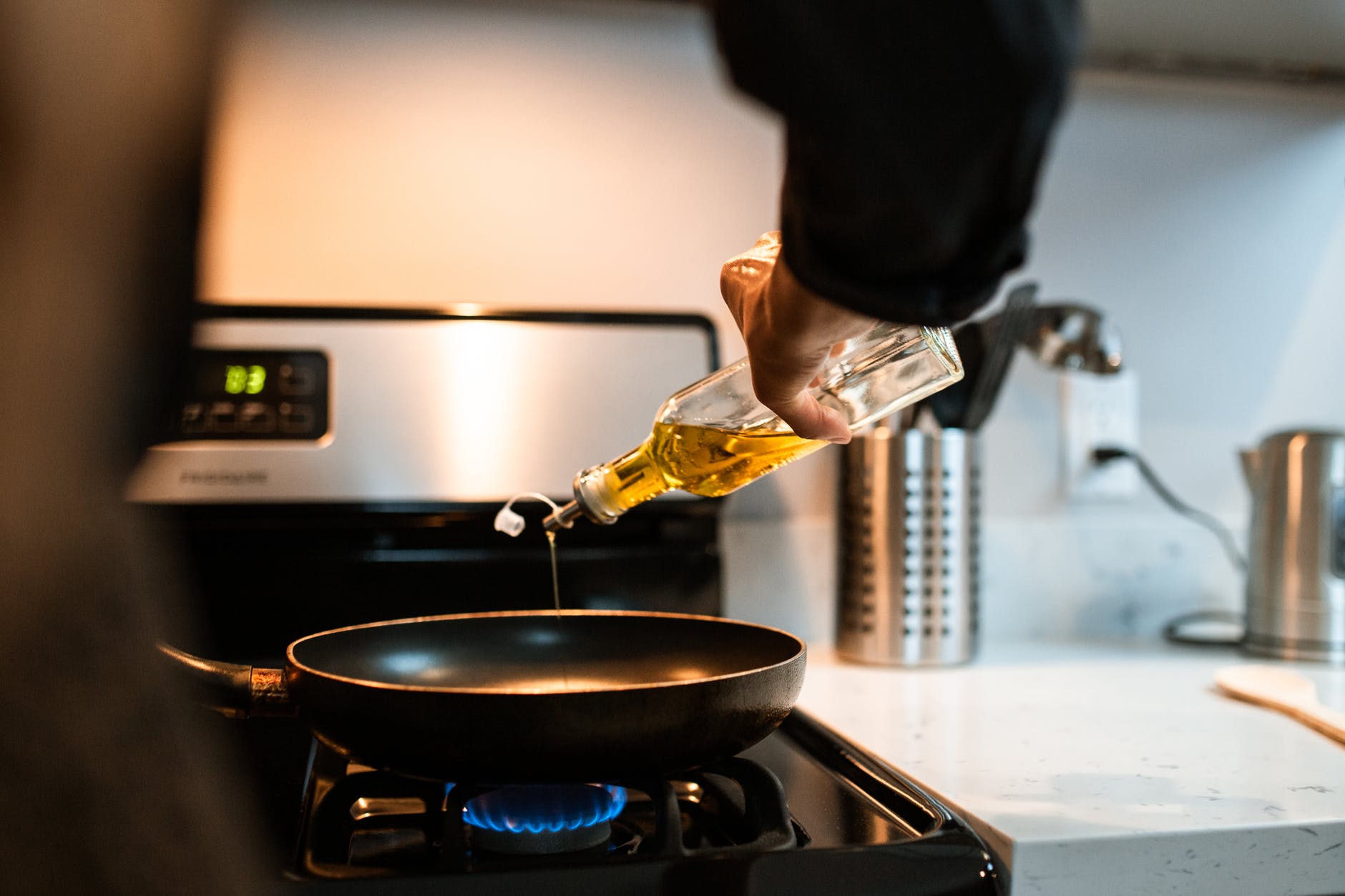 10 Merek Minyak Zaitun untuk Masak Makanan Sehat