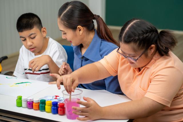 Terapi ABA untuk Anak Autisme, Apa Saja yang Dipelajari?