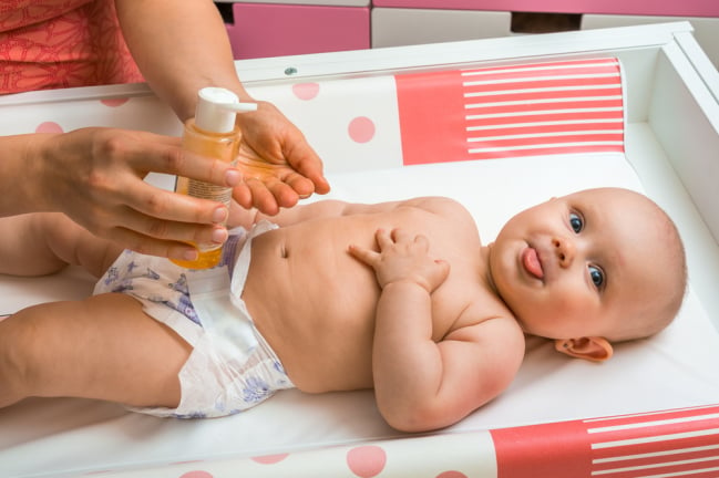 10 Minyak Telon Bayi Terbaik Untuk Buah Hati