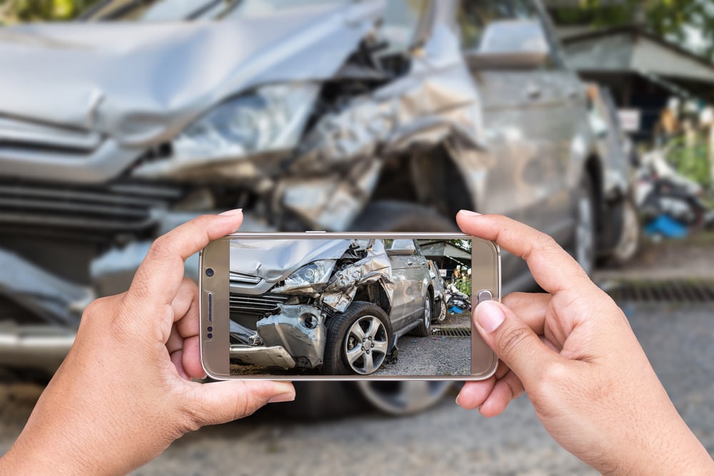Stop Menyebarkan Foto Korban Kecelakaan, Ini Dampaknya
