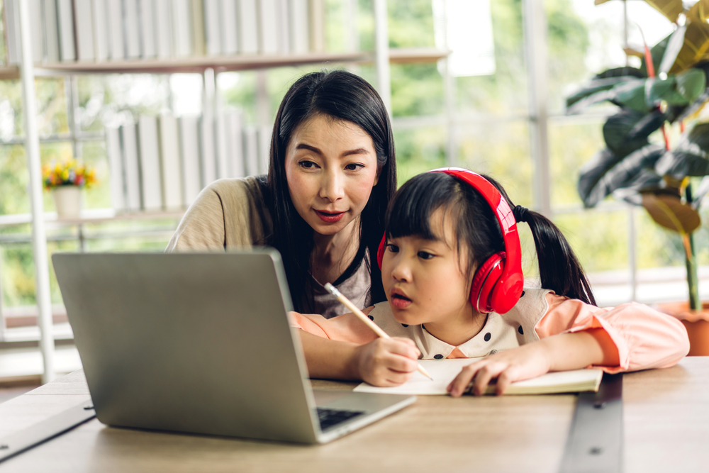 Buat Orangtua, Ini 7 Cara Membantu Anak Menghadapi Ujian Sekolah