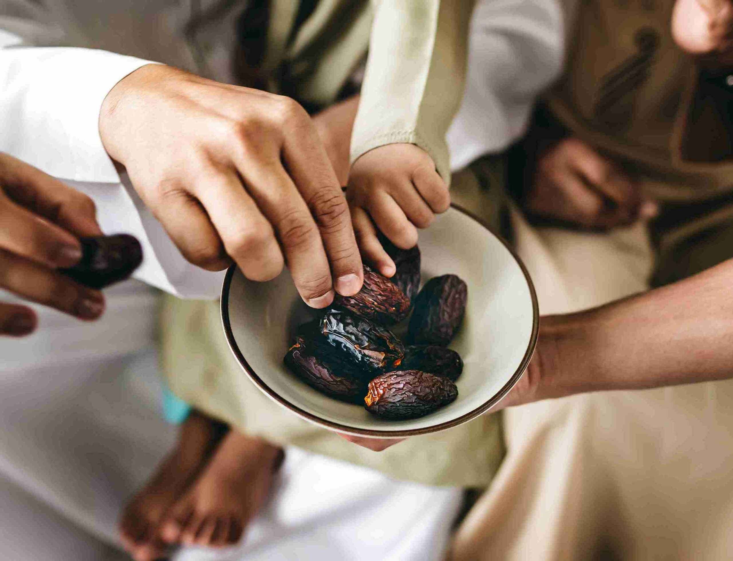 10 Rekomendasi Merek Kurma Terbaik untuk Ramadan