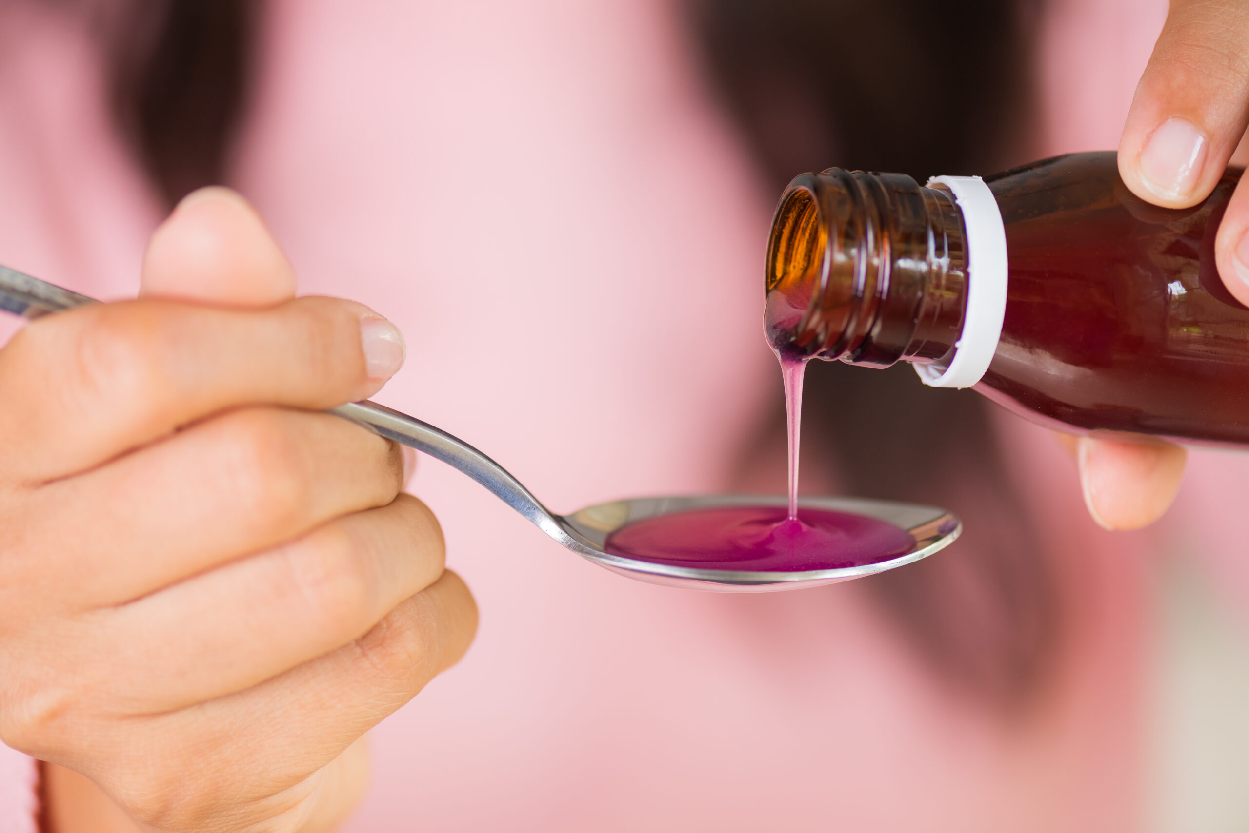 10 Rekomendasi Obat Maag Sirup Terbaik yang Ampuh