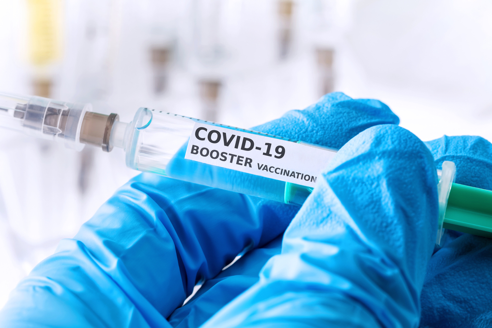 Efek Samping Vaksin Booster COVID-19 dari Umum hingga Serius