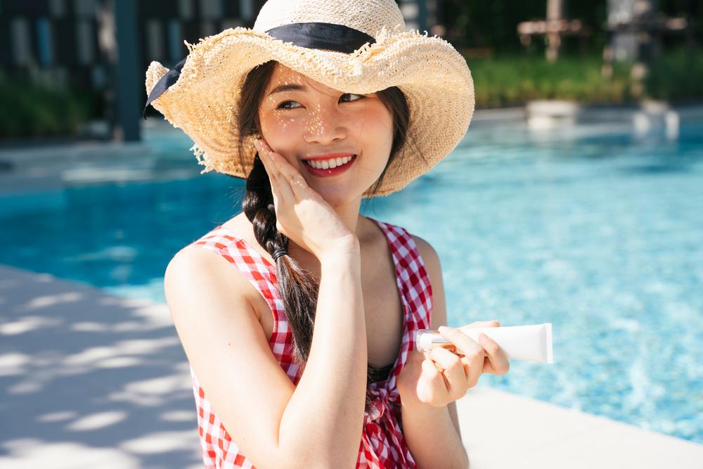 10 Rekomendasi Sunblock untuk Badan yang Nyaman Digunakan saat Beraktivitas