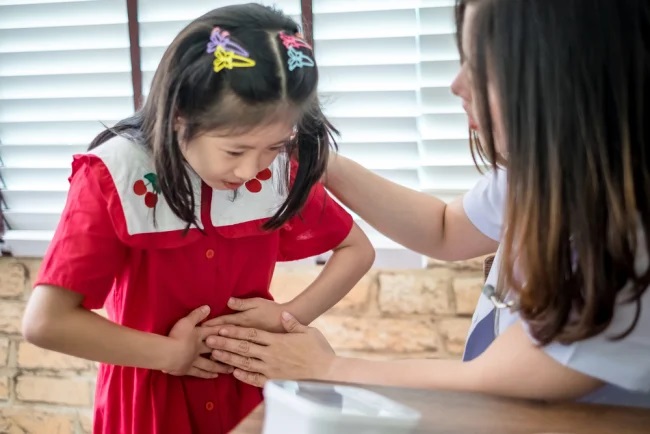 Penyebab Perut Kembung pada Anak dan Cara Mengatasinya