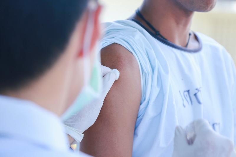 Selain Wanita, Vaksin HPV Tak Kalah Penting untuk Pria