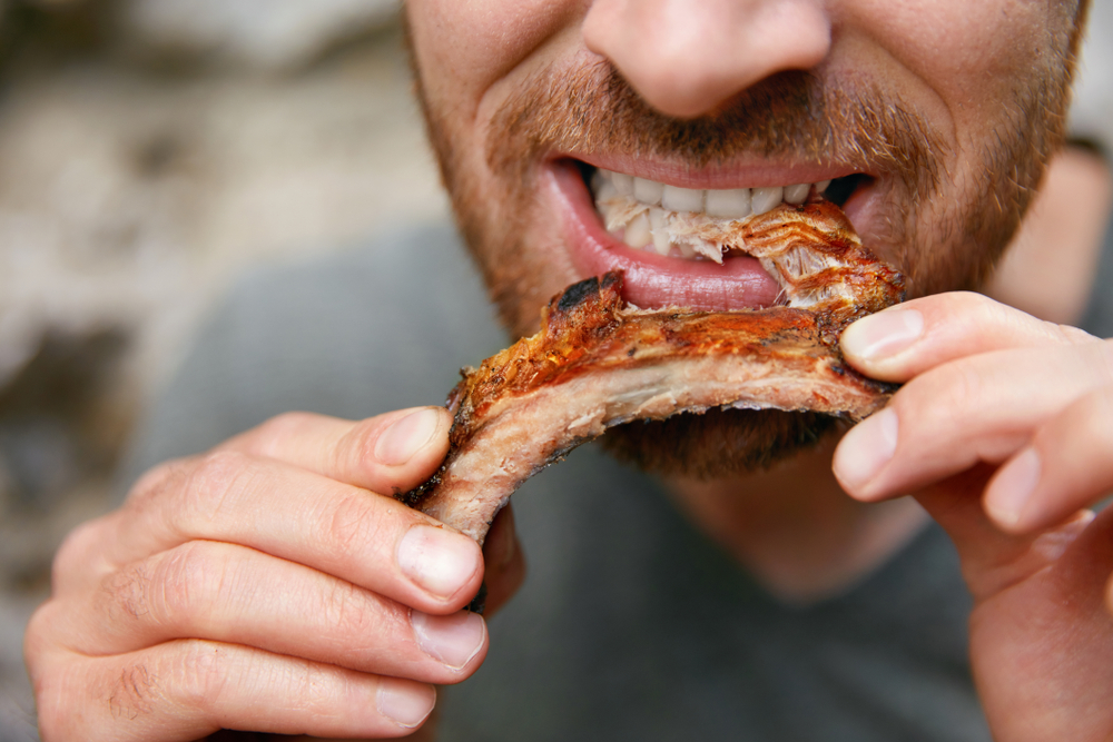 Penyebab Sakit Gigi Setelah Makan Daging dan Tips Atasinya