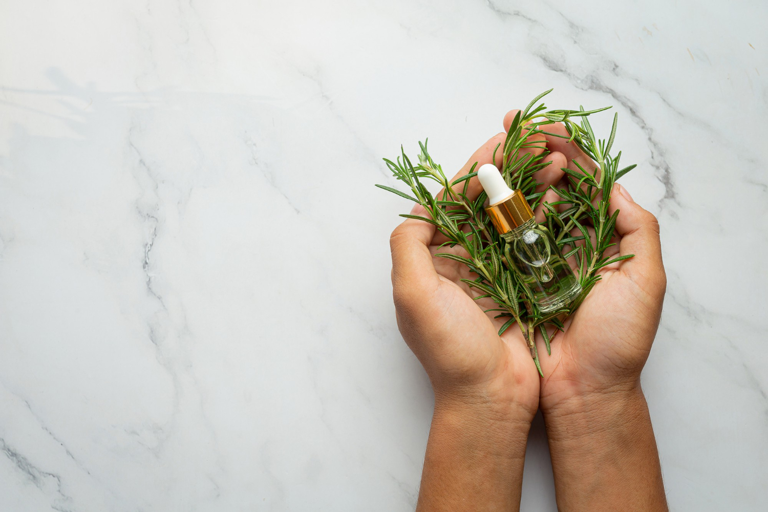 Minyak Rosemary untuk Rambut yang Sehat dan Berkilau