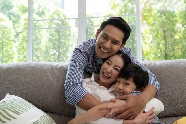peran-ayah-dan-ibu-dalam-keluarga