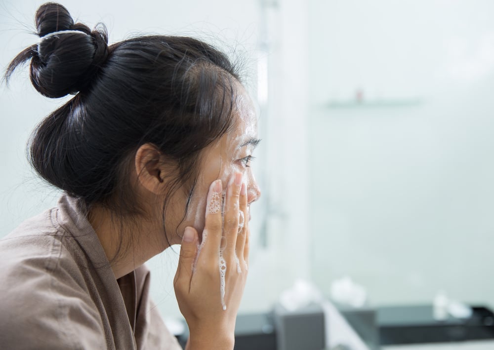 Jangan Salah Pilih, Ini Perbedaan Cleanser dan Facial Wash