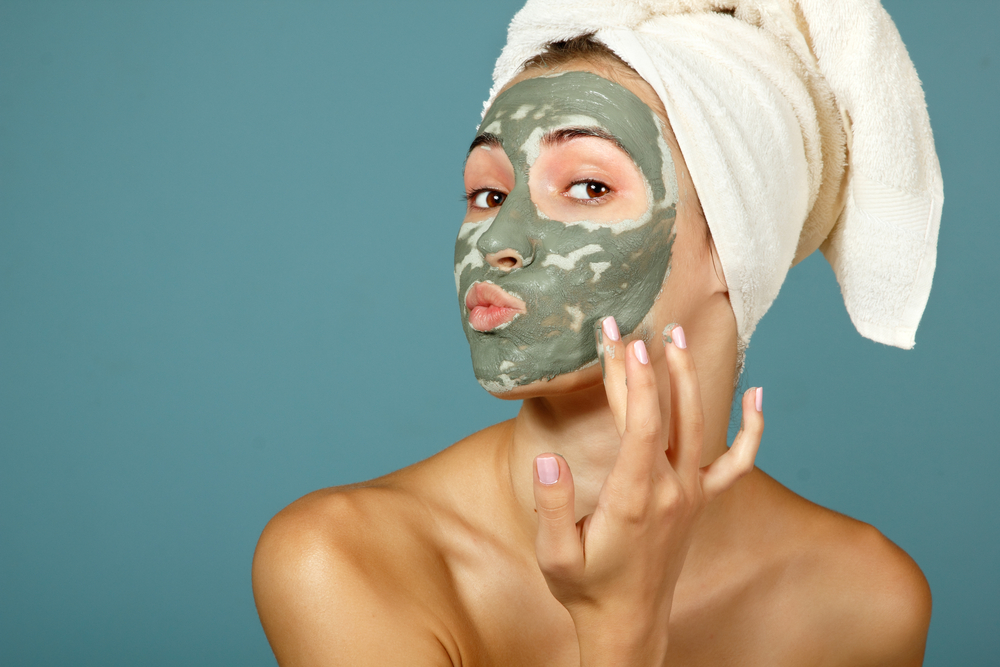 7 Rekomendasi Masker Mugwort untuk Perawatan Wajah