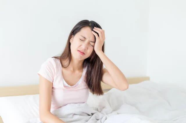 6 Penyebab Sakit Kepala Sebelah Kiri dan Cara Mengatasinya