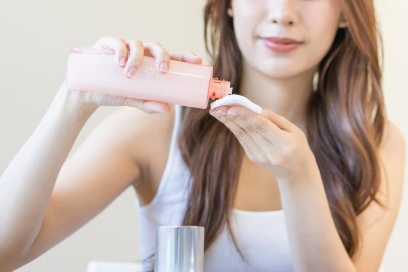 9 Rekomendasi Toner untuk Kulit Berminyak - Hello Sehat