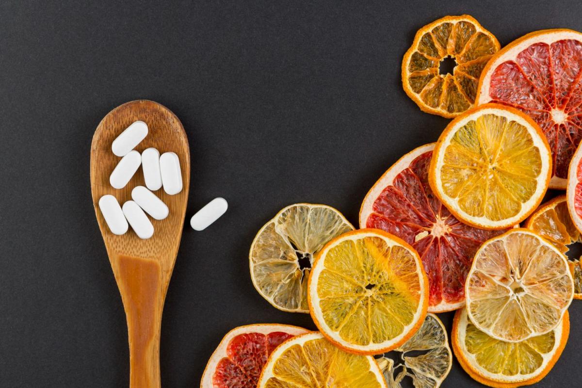 10 Rekomendasi Vitamin C yang Aman untuk Lambung Terbaik