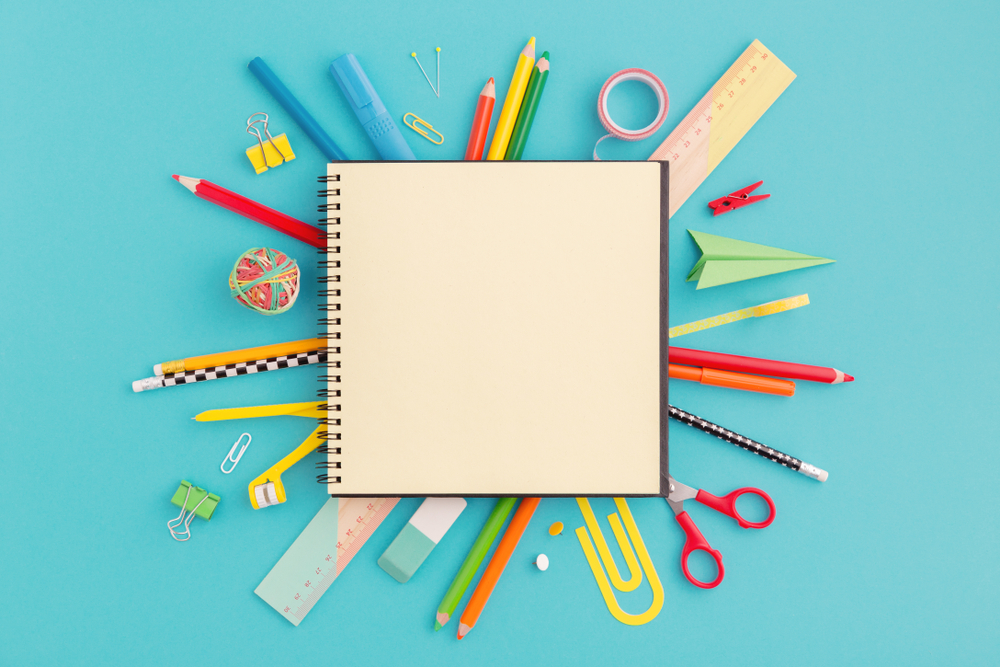 13 Alat Tulis Sekolah Anak yang Perlu Disiapkan