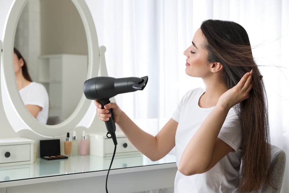 10 Rekomendasi Merk Hair Dryer Terbaik untuk Rambut yang Sehat