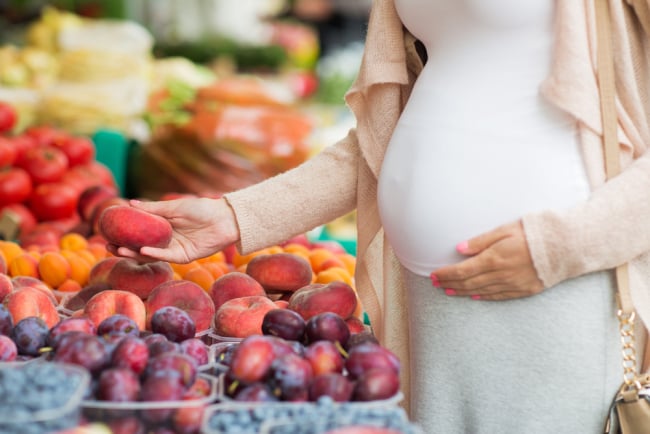 7 Manfaat Buah Peach Untuk Ibu Hamil Dan Janin Hello Sehat