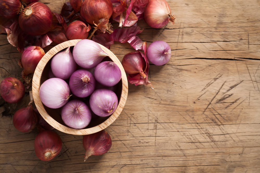 Sering Dibuang, Ternyata Ada 7 Manfaat dari Kulit Bawang Merah