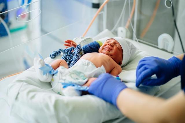Kenapa Bayi Harus Masuk NICU? Ini Alasannya! - Hello Sehat
