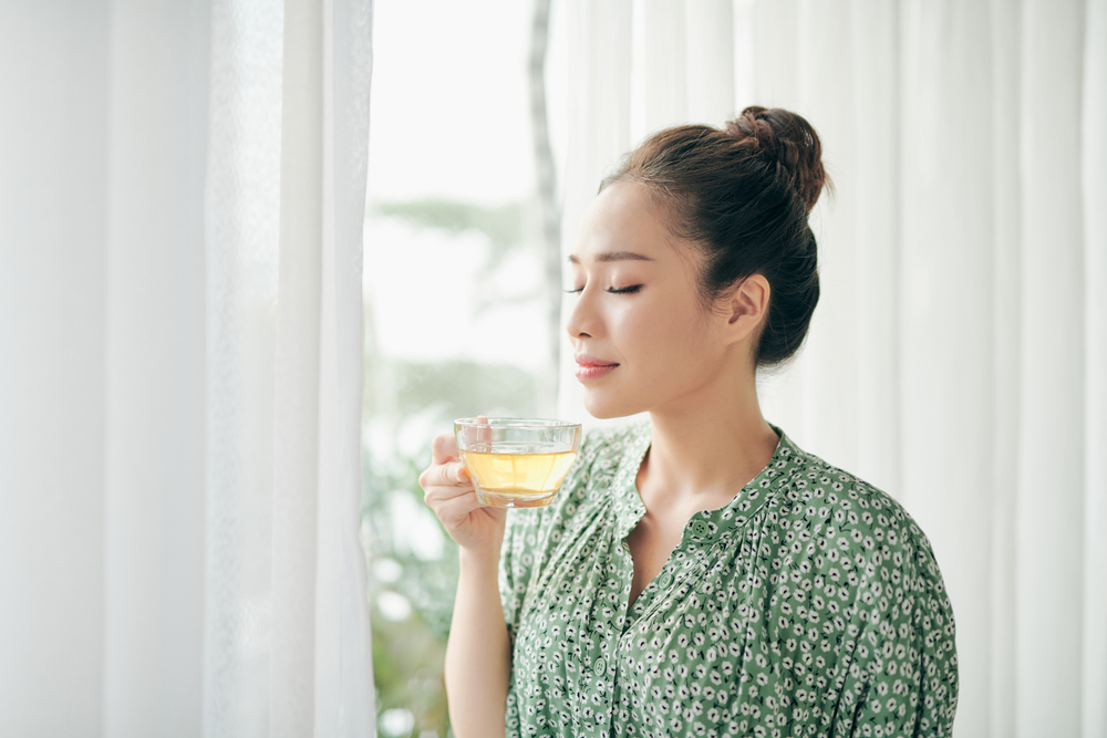 Amankah Minum Teh Saat Haid? Begini Penjelasannya