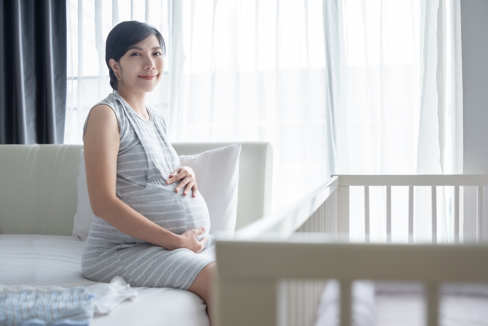 4 Posisi Duduk yang Baik untuk Ibu Hamil, Aman Tanpa Pegal