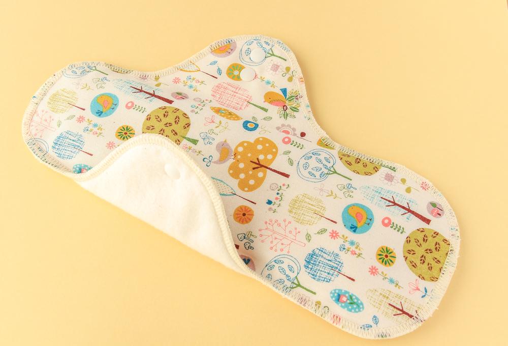 8 Rekomendasi Pembalut Kain Terbaik, Aman dan Nyaman Dipakai