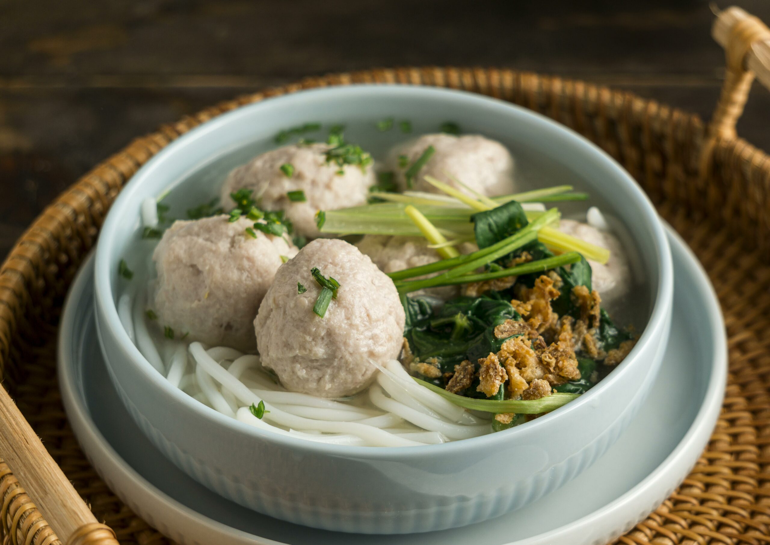 10 Rekomendasi Bumbu Kuah Bakso Instan yang Lezat