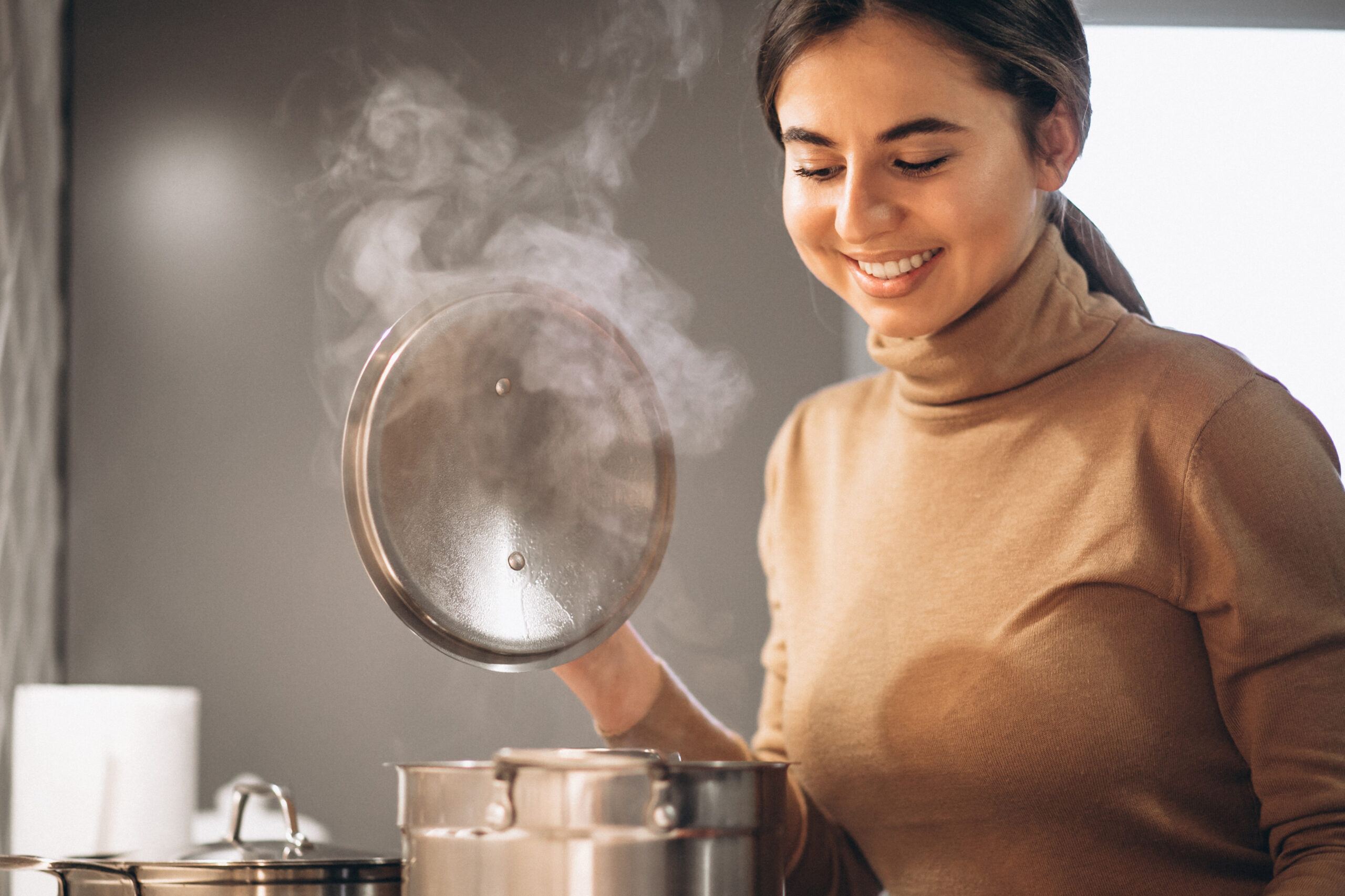 8 Rekomendasi Merk Panci Kukus Terbaik dengan Berbagai Bahan