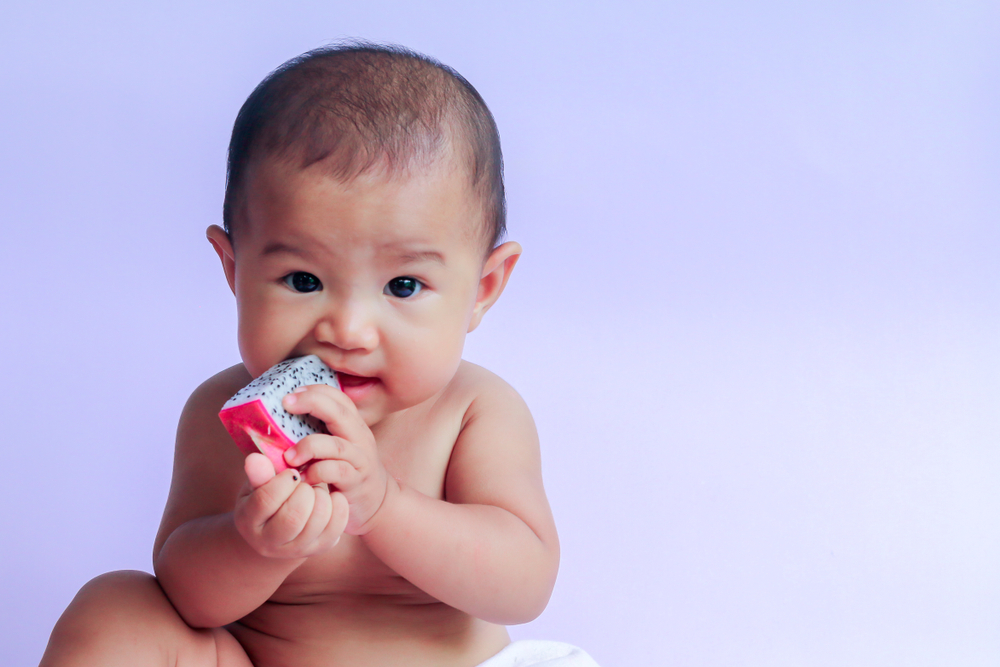 8 Manfaat Buah Naga sebagai MPASI untuk Bayi dan Takarannya